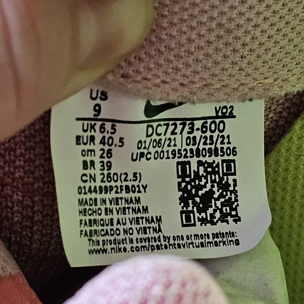 Women's Size 9 Nike AF1 Pink Crater Flyknit Sneakers - Picture 5 of 10